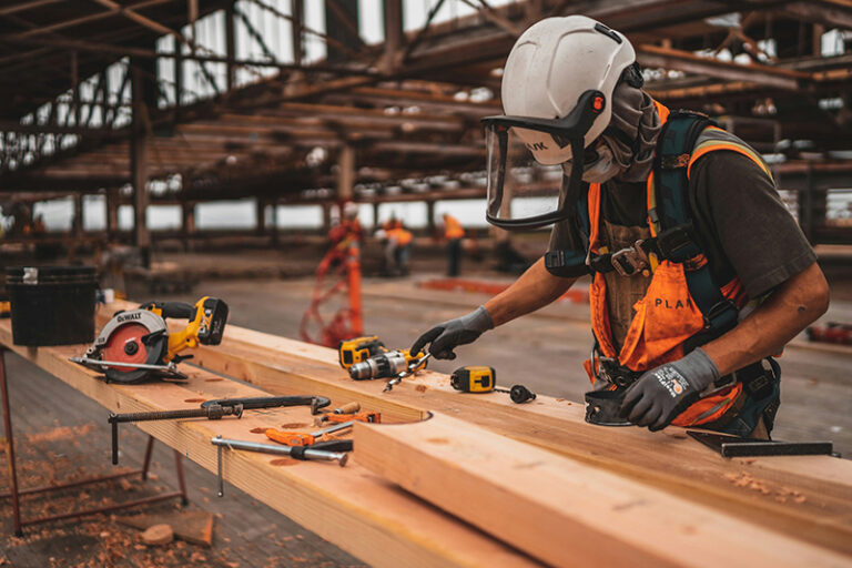 Why Adopt HCM Systems for Hong Kong’s Construction Challenges?